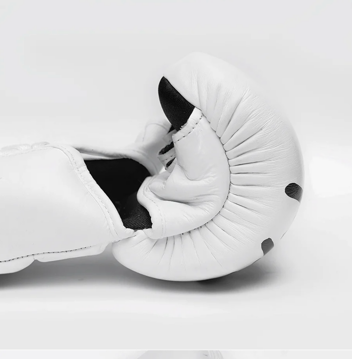 LACE-UP MMA GLOVES (WHITE/BLACK)
