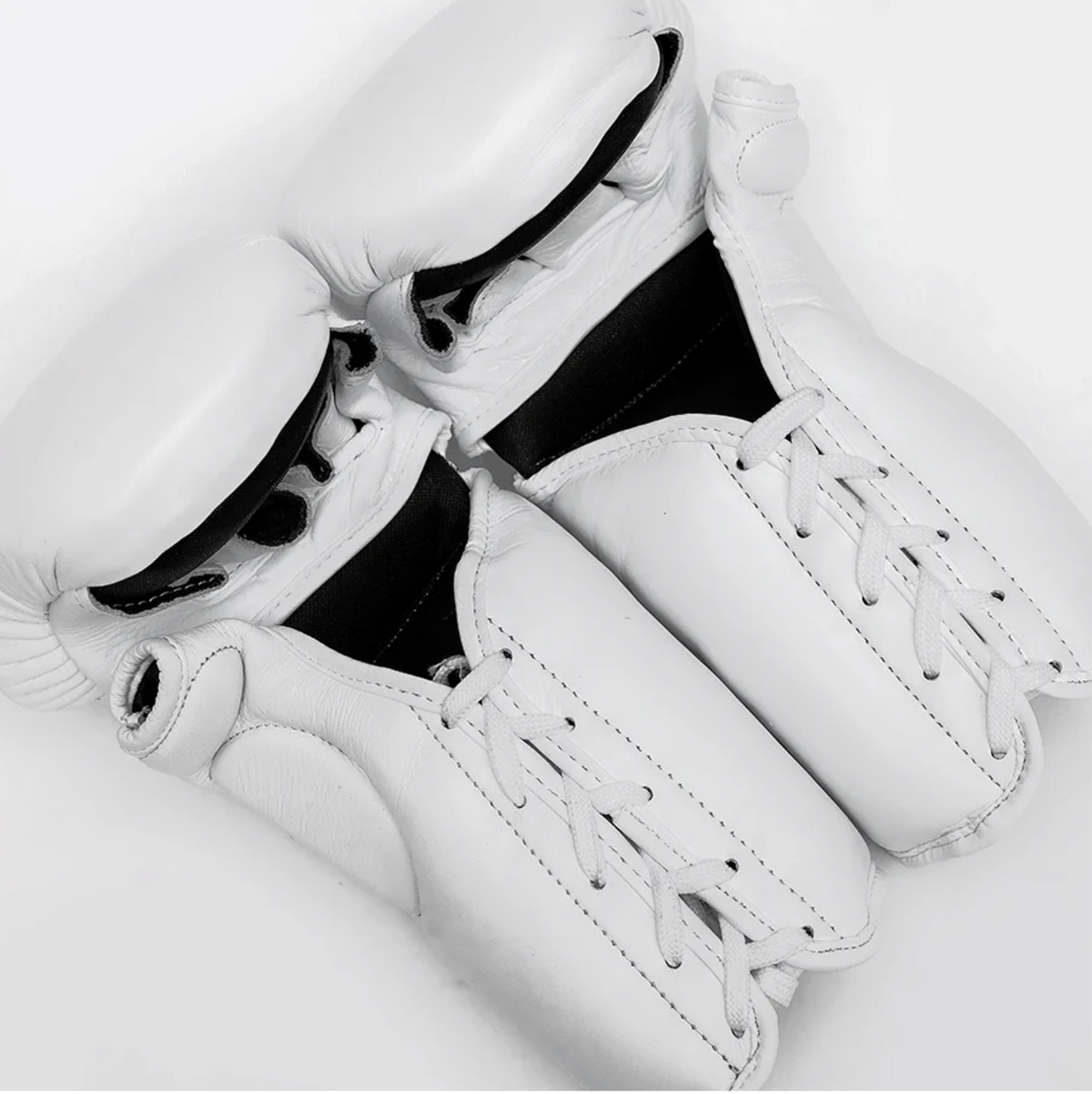 LACE-UP MMA GLOVES (WHITE/BLACK)